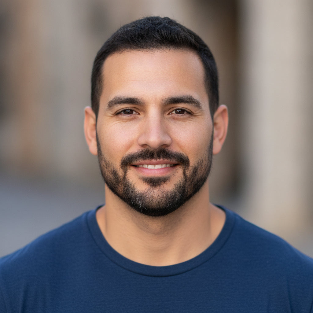 Javier M., Encarnación